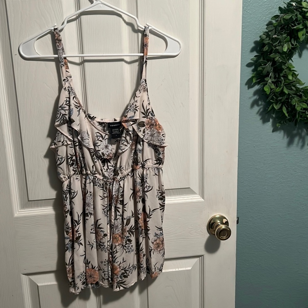 Torrid size 1 tank top.